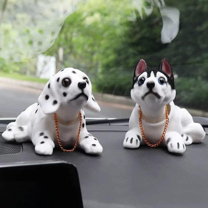 🐶Aranyos, fejét rázó kutyus figura – autó műszerfal-dísz