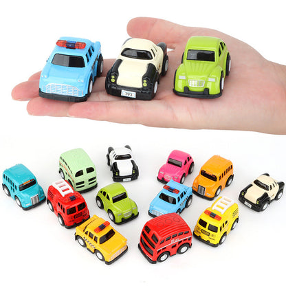 🚗🔥12 darabos rajzfilmfigurás mini játékautó-készlet – gyermekbulikra szánt apró ajándéknak és gyűjteménybe